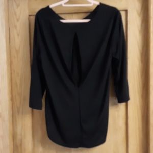 Open back 3/4 sleeve